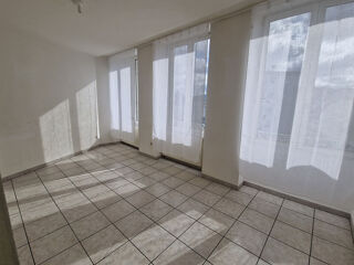  Appartement à louer 3 pièces 55 m²