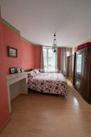  Immeuble à vendre 240 m²
