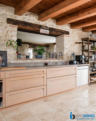  Maison � vendre 8 pi�ces 308 m�