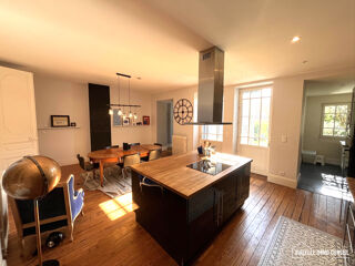  Maison � vendre 8 pi�ces 266 m�