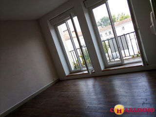  Appartement à louer 3 pièces 70 m²