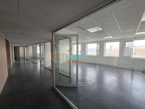 My Transac vous propose &agrave; la location des locaux d'activit&eacute;s et bureaux situ&eacute;s &agrave; IVRY 94&agrave; proximit&eacute; de PARIS 24 94200 Ivry-sur-seine