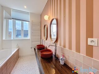  Villa  vendre 6 pices 200 m