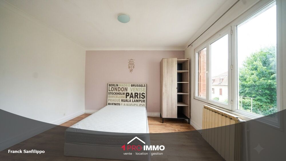 A LOUER, Saint-Egreve, 25 rue de la Monta, dans une mais....