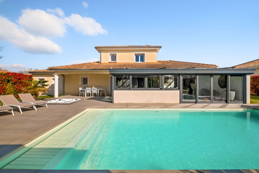 Vente Maison Maison récente avec belles prestations et piscine Chasse-sur-rhône