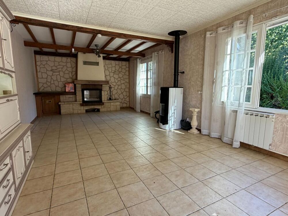 Maison avec grand terrain