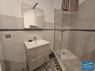  Appartement à louer 2 pièces 42 m²