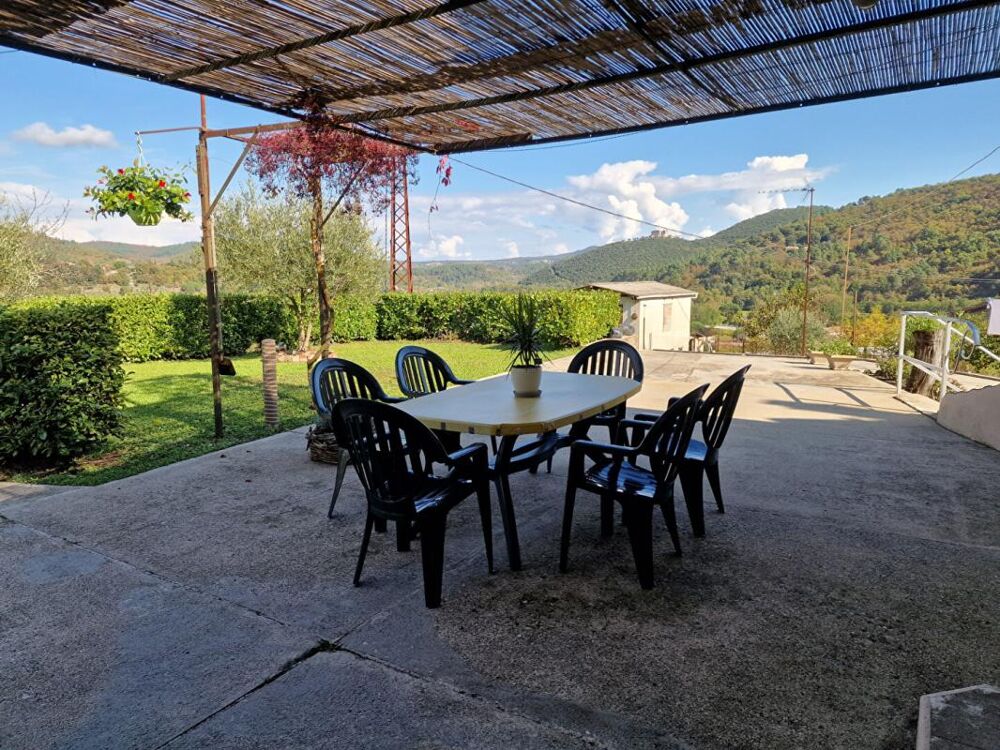 Mas en pierres avec belle vue sur les Cévennes