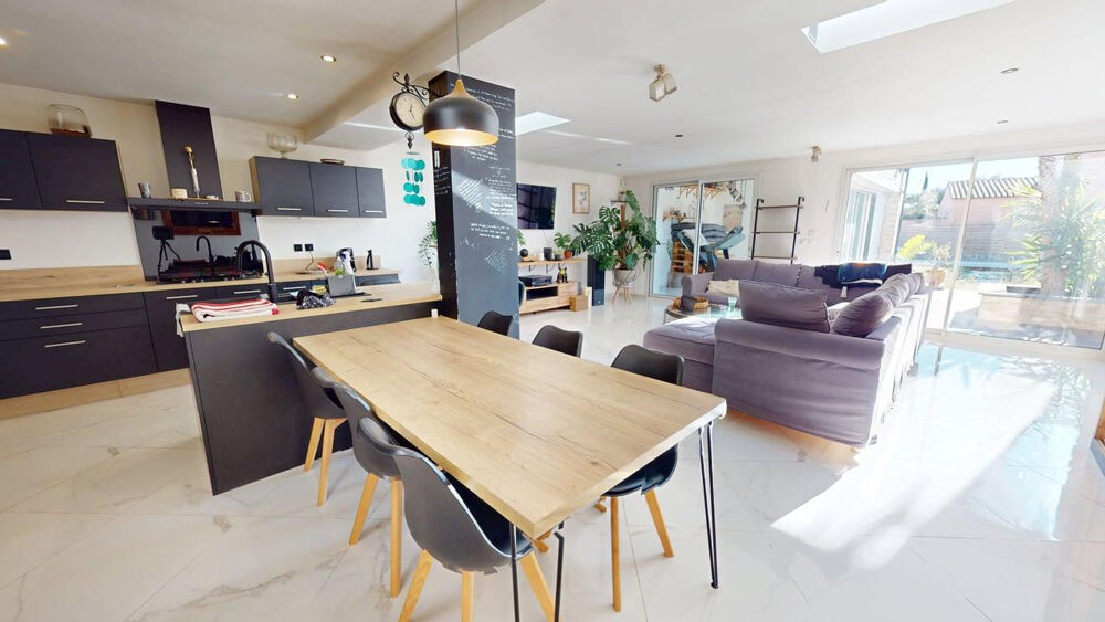 Maison Sigean 8 pièce(s) 214 m2
