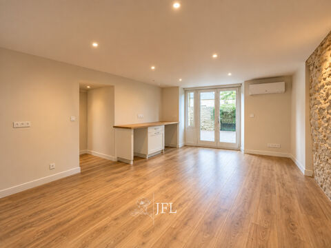   T2 hyper centre rénové de plain-pied avec cour privative de 45 m² Appartement - 2 pièce(s) - 50 m²