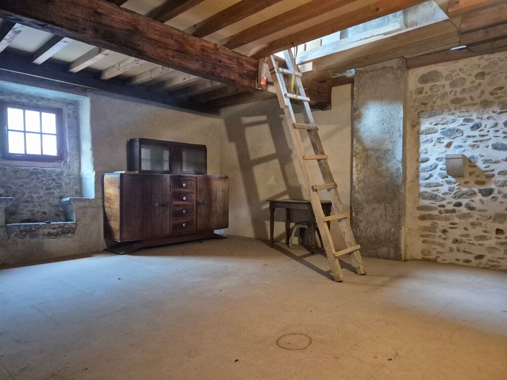 Vente Maison Maison typique avec intérieur à terminer Sarrancolin