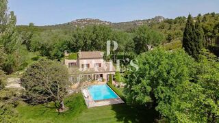  Maison à vendre 8 pièces 210 m²
