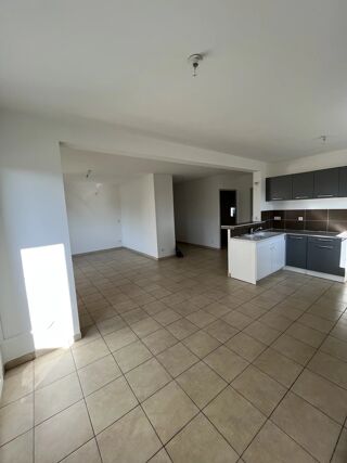  Appartement à louer 3 pièces 67 m²