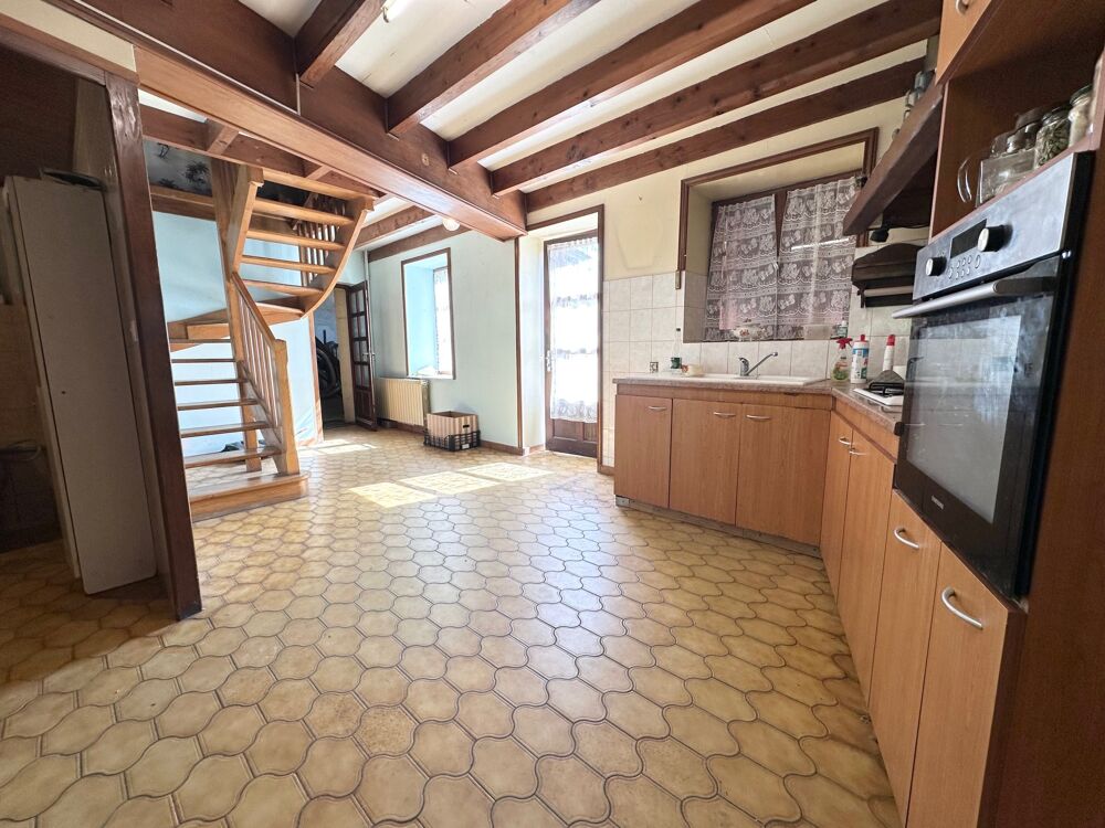 Attignat - A vendre maison de village -5 chambres