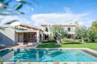  Maison 5 pi�ces 250 m� Saint-r�my-de-provence