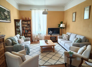  Maison � vendre 9 pi�ces 295 m�