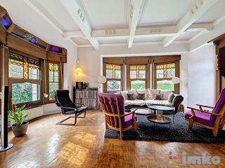  Villa  vendre 8 pices 295 m