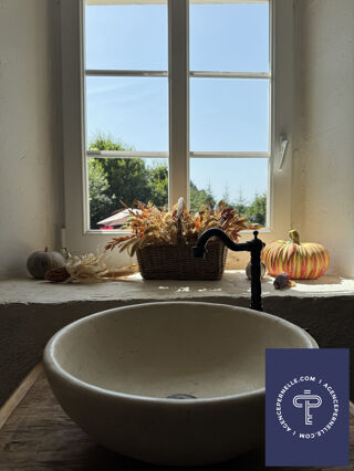  Maison  vendre 15 + pices 572 m