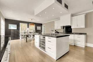  Villa � vendre 9 pi�ces 285 m�