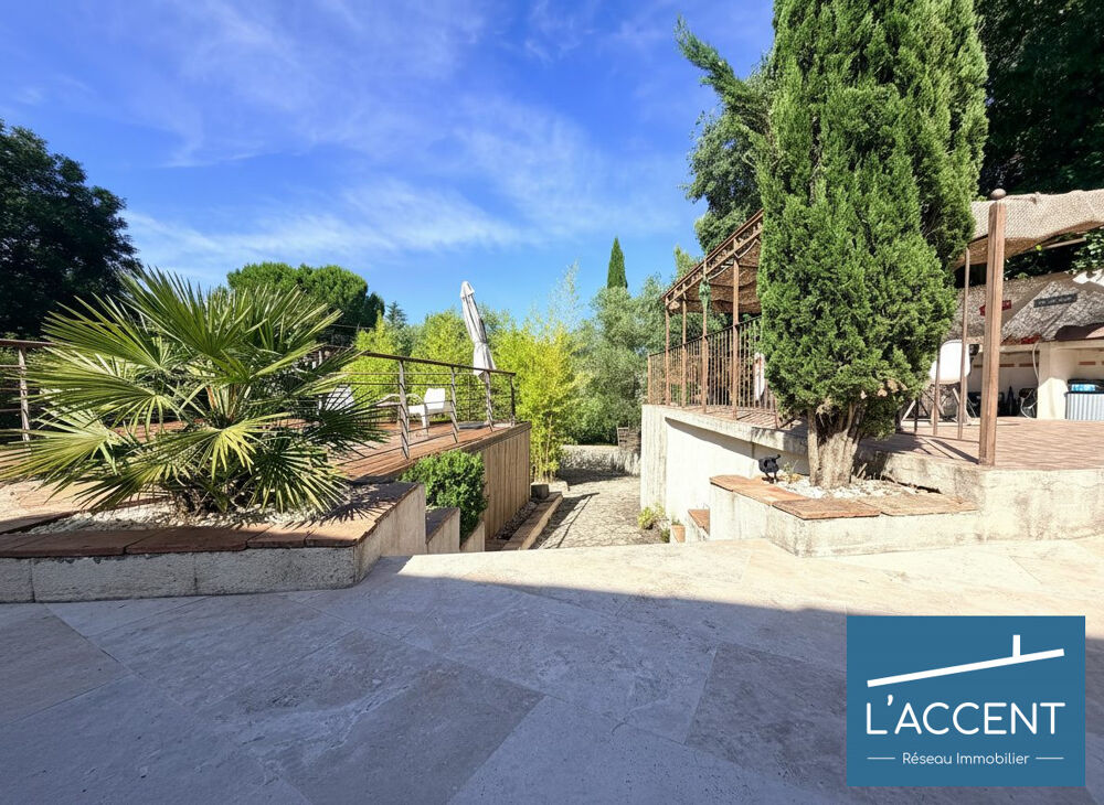 ENTRE LUMIÈRE ET NATURE, UNE VILLA CONTEMPORAINE À CASTANET ?