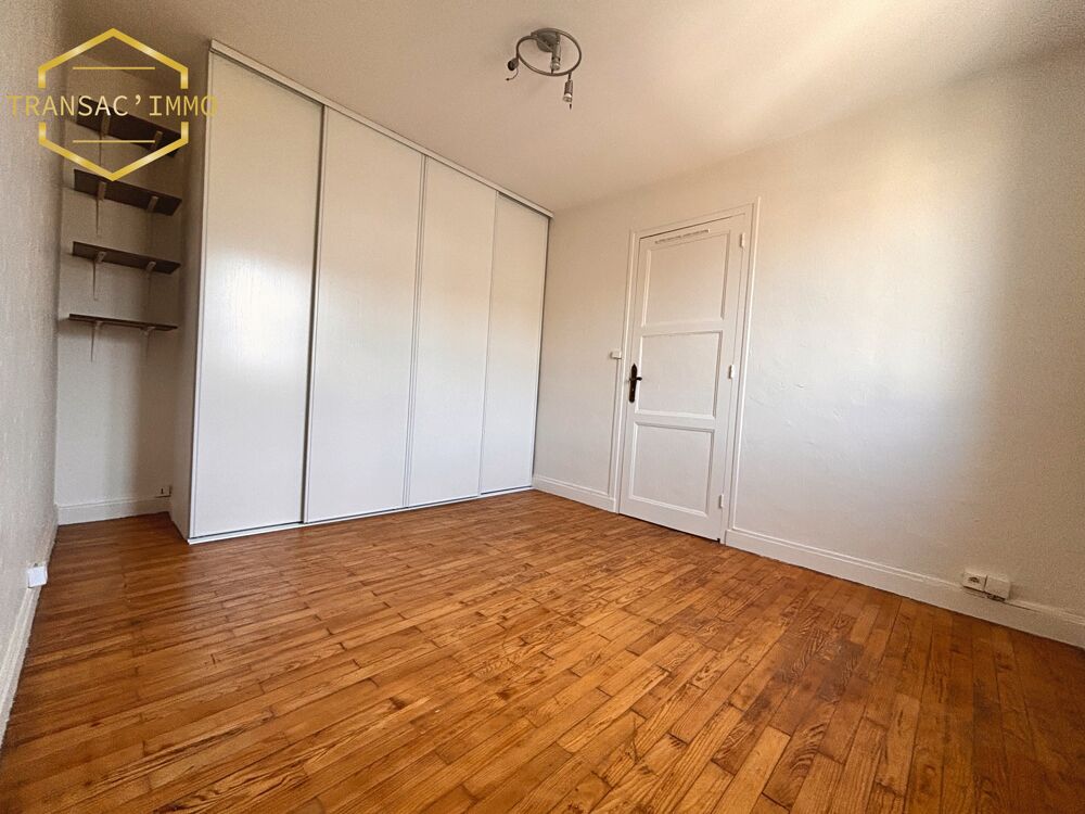 Idéalement situé sur Grenoble, ce T2 de 32 m² se trouve ....