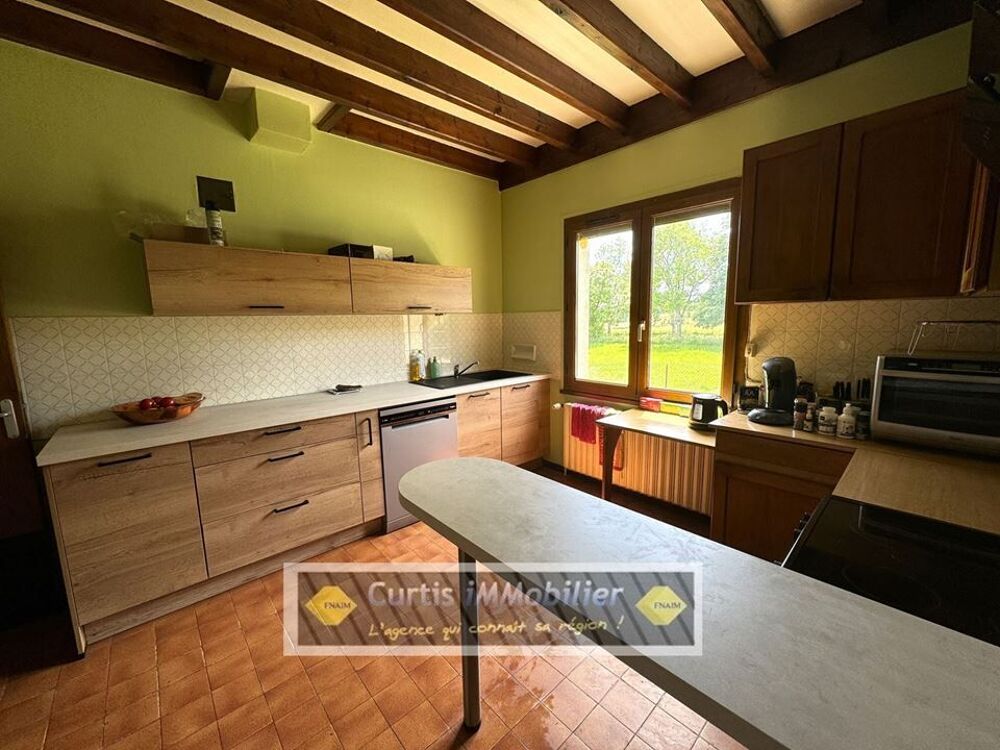 Location Maison Maison - 220m ² Saint-victor-malescours
