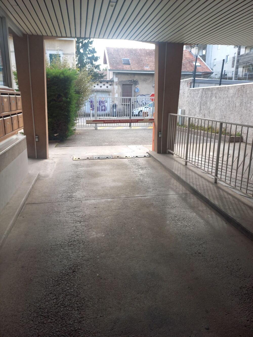 location Parking / Garage Grenoble (38100)