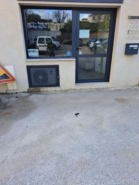 SEILLONS LOCAL PROFESSIONNEL 27 83470 Seillons-source-d'argens