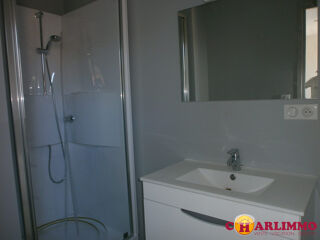  Appartement à louer 3 pièces 56 m²