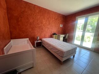  Maison à louer 6 pièces 146 m²