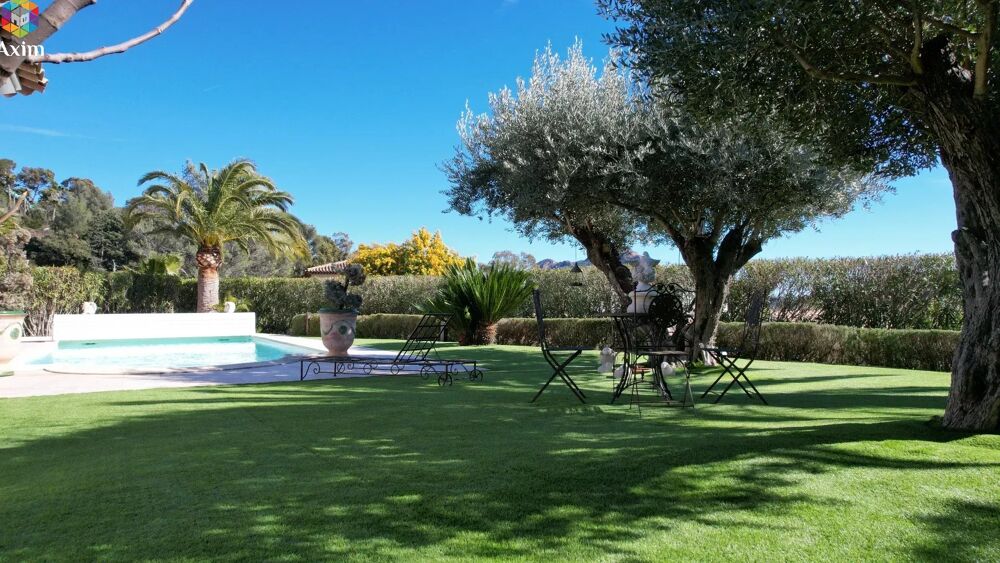 � vendre  Villa Saint-Rapha�l (83700)