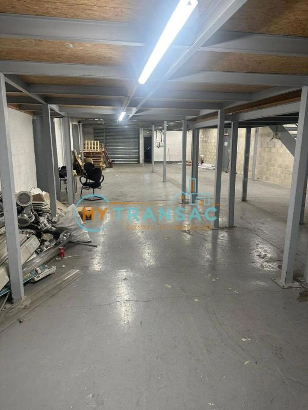   A VENDRE BAGNOLET LOCAUX D'ACTIVITÉS & BUREAUX Bagnolet