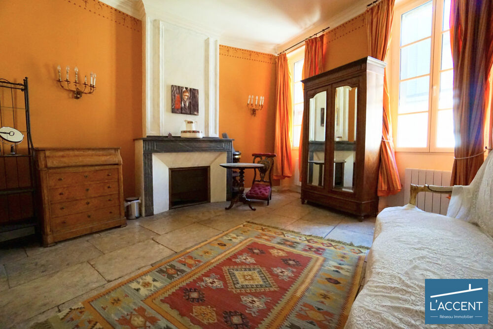 � vendre  Maison Saint-Gilles (30800)