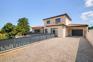  Maison à vendre 5 pièces 234 m²