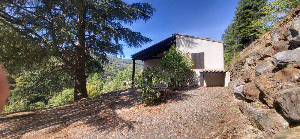 ne maison de plain-pied au calme, avec 1 500 m² de terrain arboré un véritable havre de paix à 5 minutes de Caunes-Minervois !