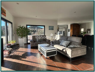  Maison  vendre 5 pices 208 m