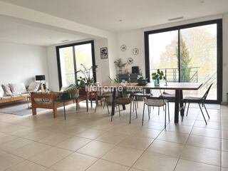  Maison � vendre 8 pi�ces 200 m�