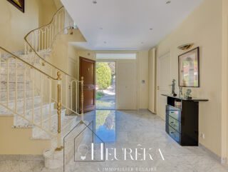  Maison � vendre 8 pi�ces 320 m�