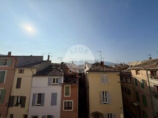  Appartement � vendre 3 pi�ces 69 m�