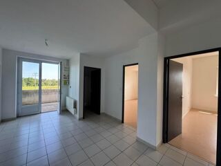  Appartement à louer 4 pièces 124 m²