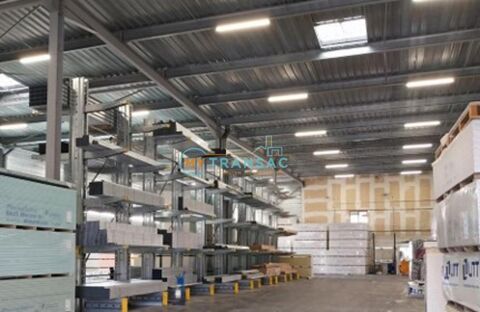 Combs A LOUER local de 1 364m&sup2; 7 77380 Combs-la-ville