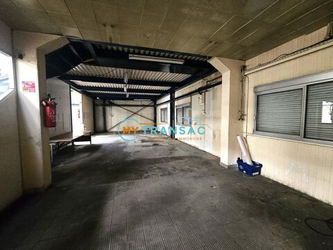   A VENDRE - RARE - MyTransac vous propose sur LIVRY GARGAN, un bâtiment indépendant de 550m² 