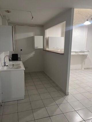  Appartement à louer 2 pièces 34 m²