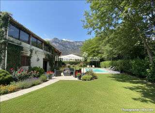  Maison � vendre 9 pi�ces 231 m�