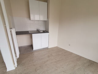  Appartement à louer 1 pièce 32 m²