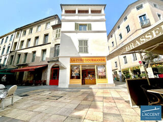  Immeuble � vendre 327 m�