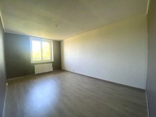  Appartement à louer 4 pièces 119 m²