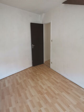  Appartement à louer 3 pièces 46 m²