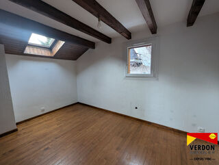  Appartement à louer 4 pièces 88 m²