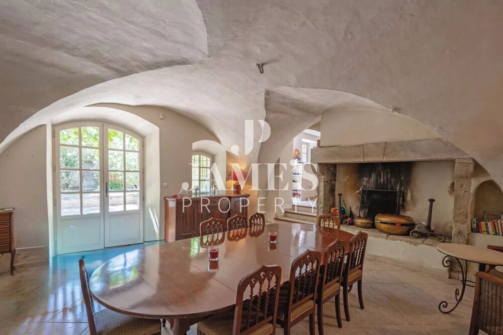 � vendre  Maison Eygali�res (13810)